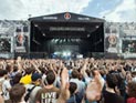 "Максидром" завершился выступлением The Cure под проливным дождем и раскатами грома "Максидром" завершился выступлением The Cure под проливным дождем и раскатами грома