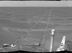 След марсохода Opportunity, изображение с сайта nasa.gov