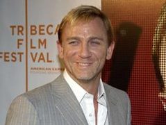 Дэниэл Крейг, фото с сайта imdb.com Дэниэл Крейг, фото с сайта imdb.com