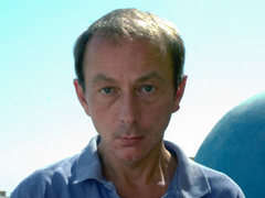 Мишель Уэльбек, фото с сайта www.allenandunwin.com Мишель Уэльбек, фото с сайта www.allenandunwin.com