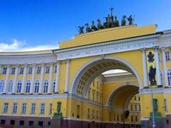 Арка Генштаба на Дворцовой площади, фото С. Кудаса с сайта locman.net Арка Генштаба на Дворцовой площади, фото С. Кудаса с сайта locman.net
