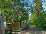     ,   7-          