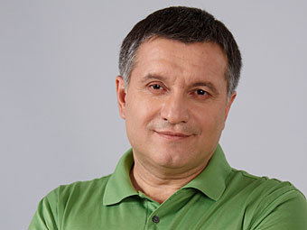  .    avakov.com