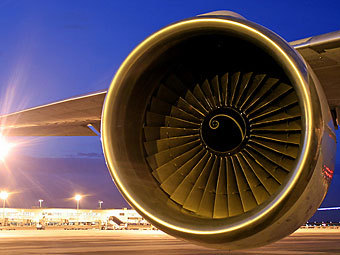  Lockheed L-1011.    airteamimages.com